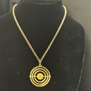 Elegant Gold Necklace with moveable pendant